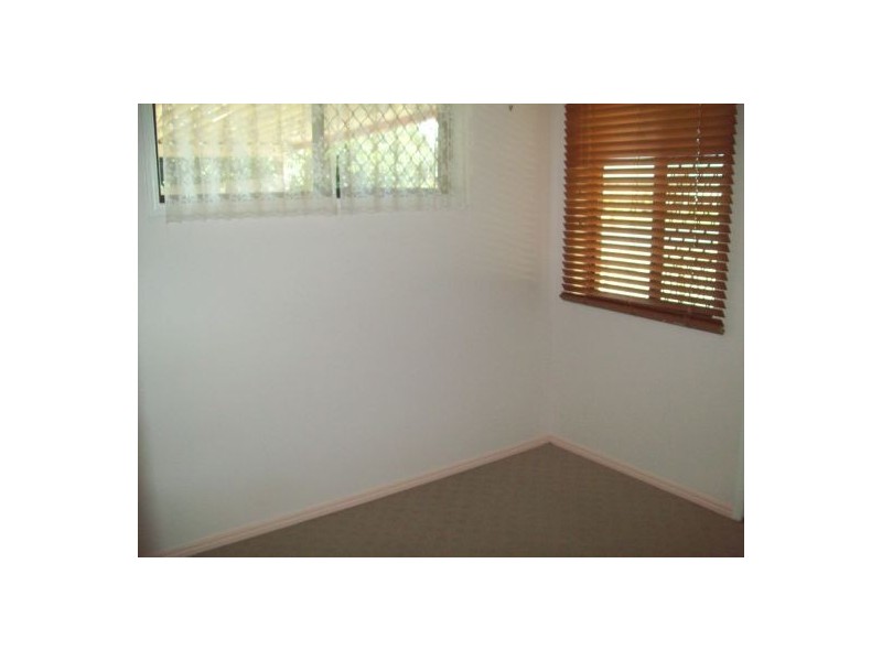 2 Bruce Street, Torquay QLD 4655