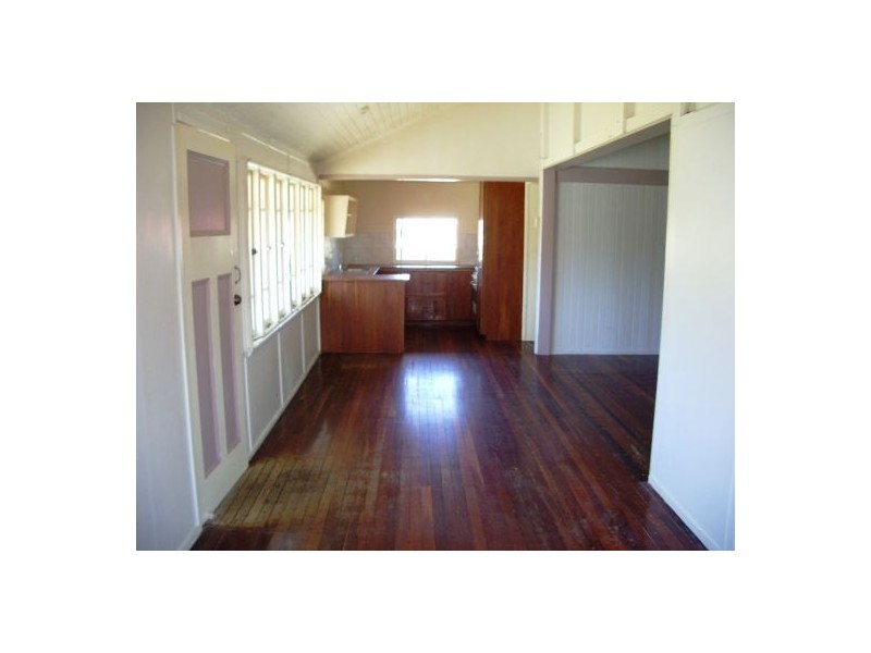 168 Cypress Street, Urangan QLD 4655
