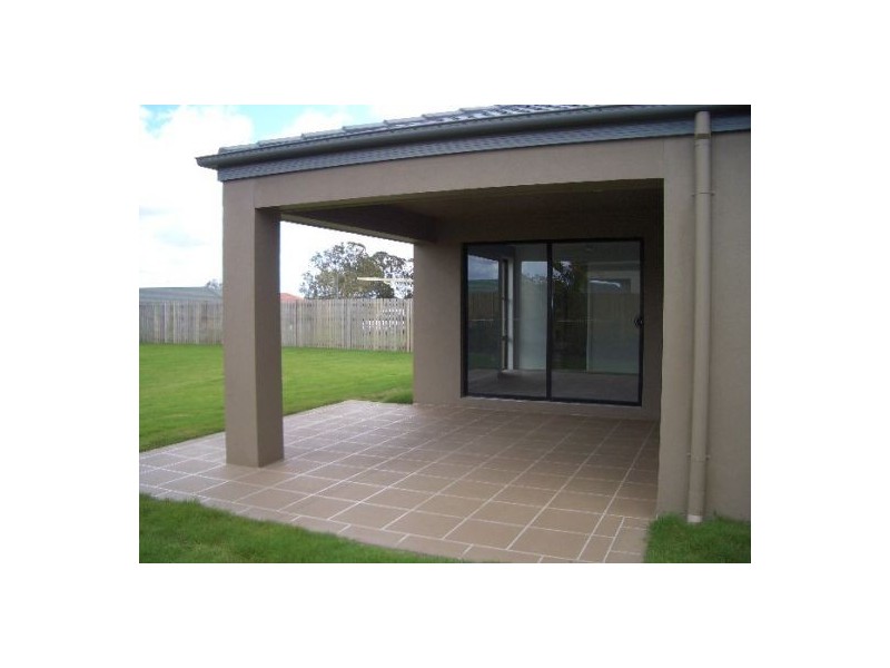 50 Endeavour Way, Eli Waters QLD 4655