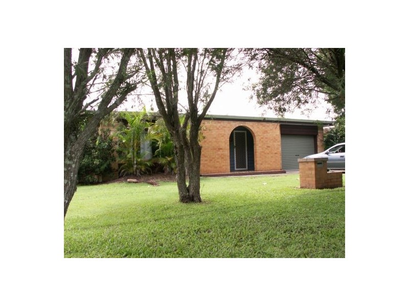 4 Tooth Street, Pialba QLD 4655