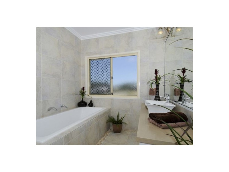13 Conservation Drive, Urraween QLD 4655