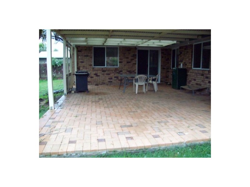 6 Cassandra Cresent, Urangan QLD 4655