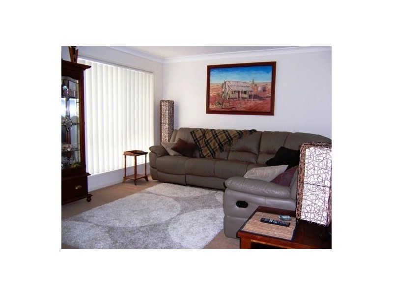 16 Meledie Ave, Kawungan QLD 4655