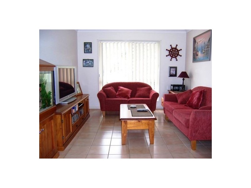 16 Meledie Ave, Kawungan QLD 4655