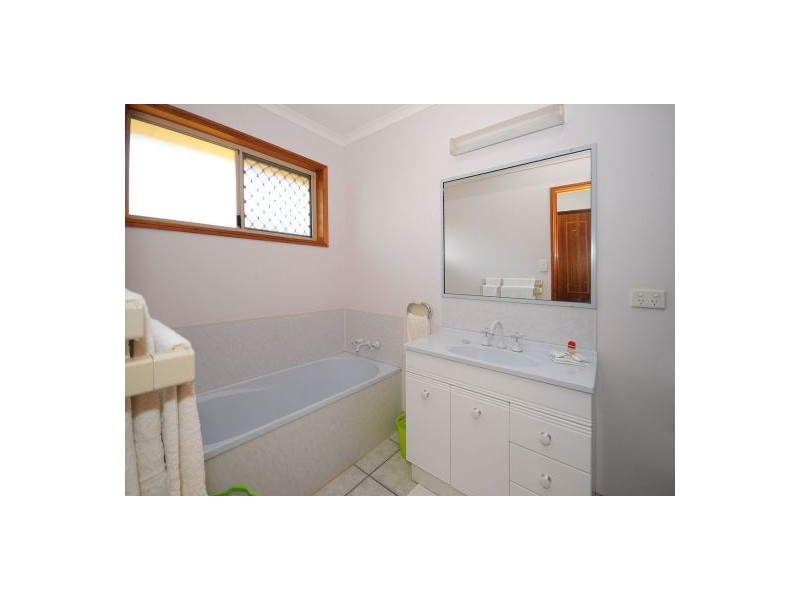 21 Wattlebird Lane, Eli Waters QLD 4655