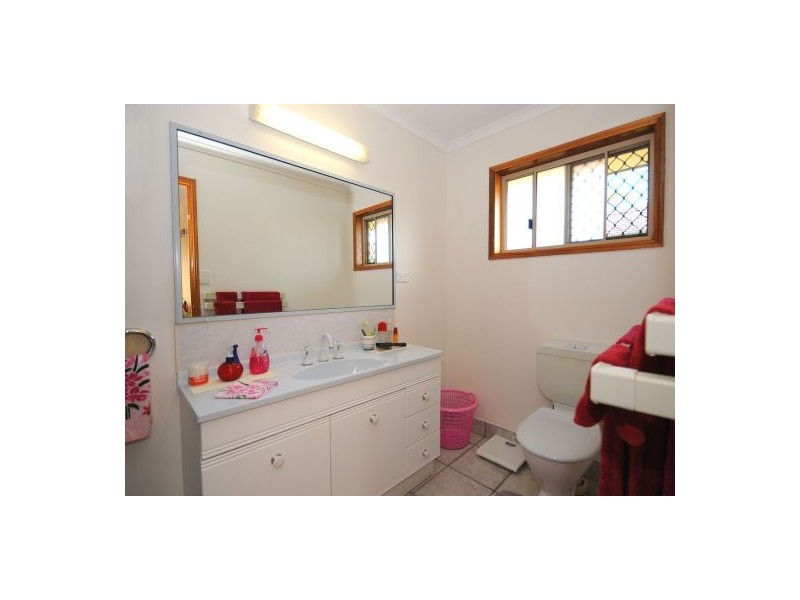 21 Wattlebird Lane, Eli Waters QLD 4655