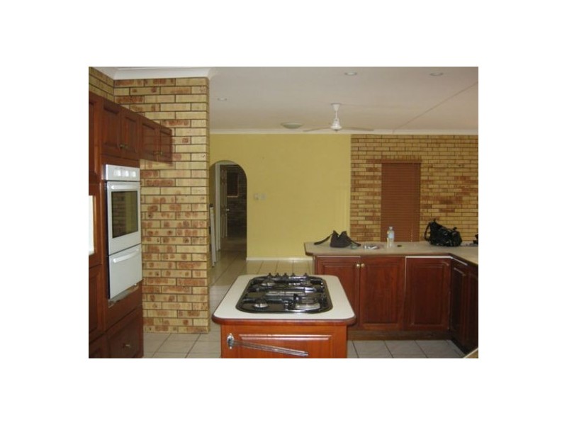 4-6 Victor Drive, Kawungan QLD 4655