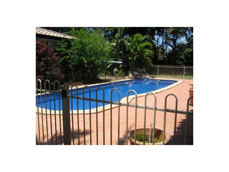 4-6 Victor Drive, Kawungan QLD 4655