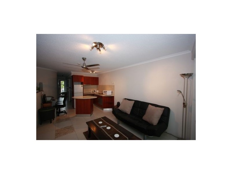3/386 The Esplanade, Torquay QLD 4655