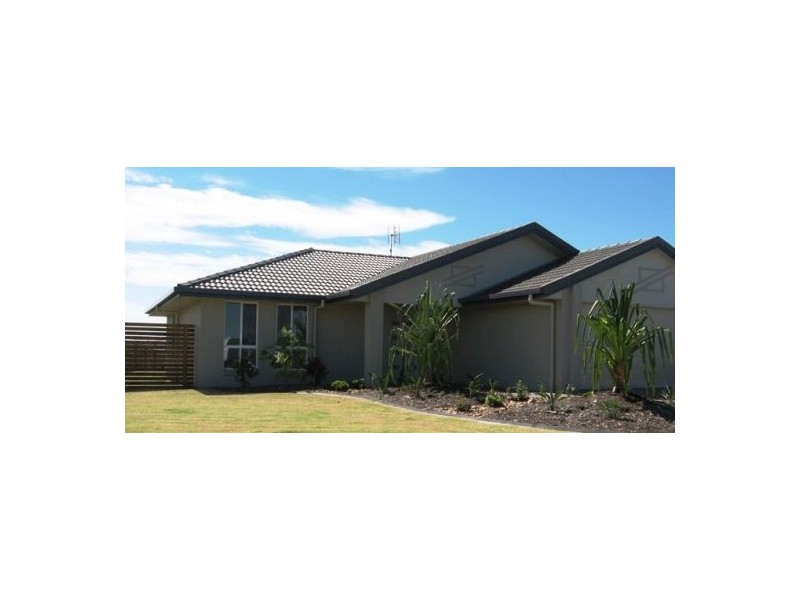 11 Bounty Circuit, Eli Waters QLD 4655