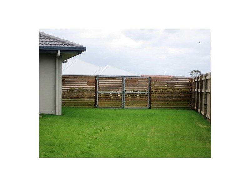 11 Bounty Circuit, Eli Waters QLD 4655