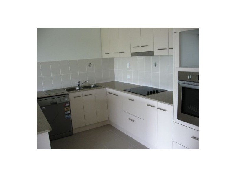 11 Bounty Circuit, Eli Waters QLD 4655