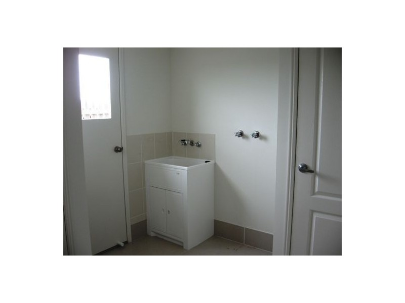 11 Bounty Circuit, Eli Waters QLD 4655