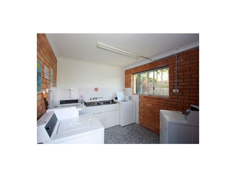 12/13 Ann St, Torquay QLD 4655