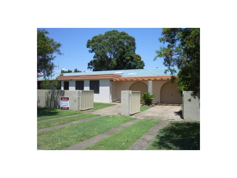 1 Whitby Street, Urangan QLD 4655