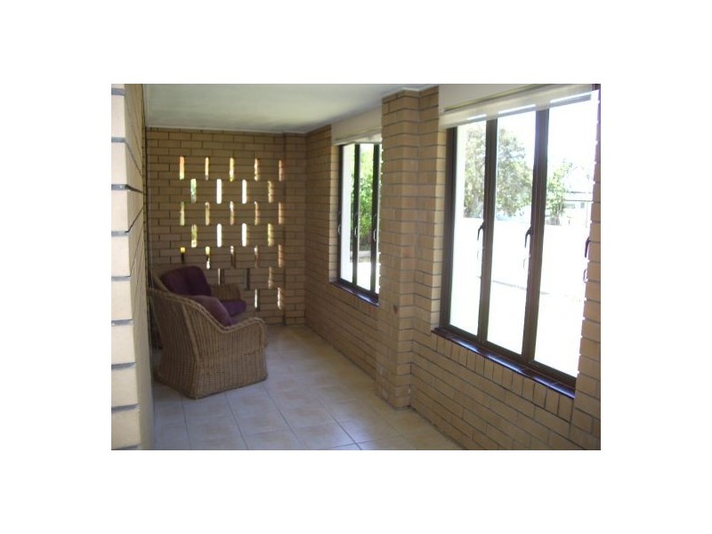 1 Whitby Street, Urangan QLD 4655