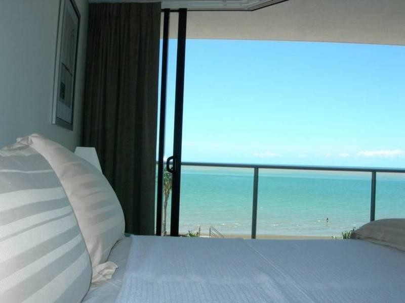 5/558 Esplanade PIER ONE APARTMENTS, Urangan QLD 4655