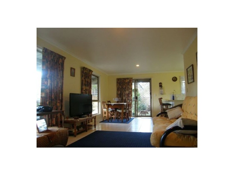 5 Delrose Ct, Toogoom QLD 4655