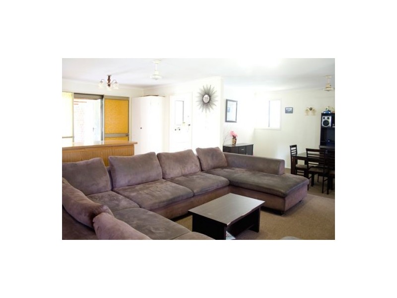 7 King Street, Urangan QLD 4655