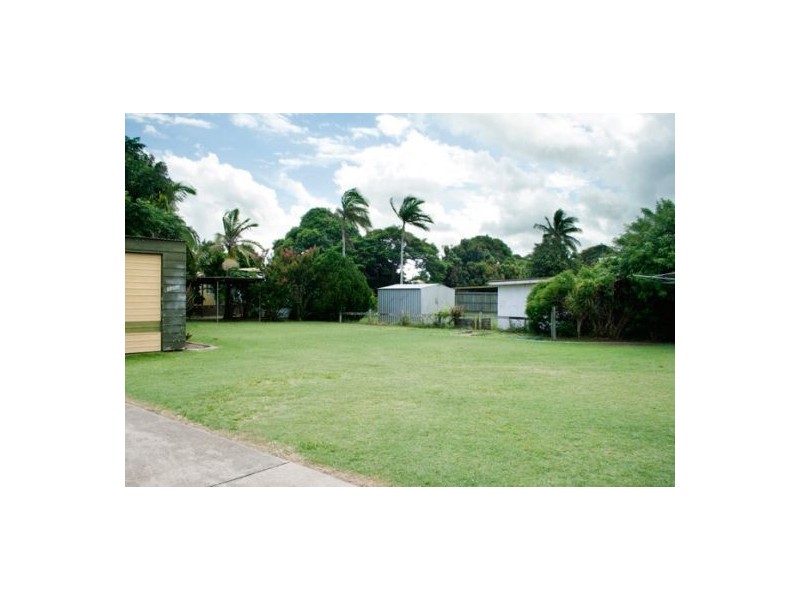 7 King Street, Urangan QLD 4655