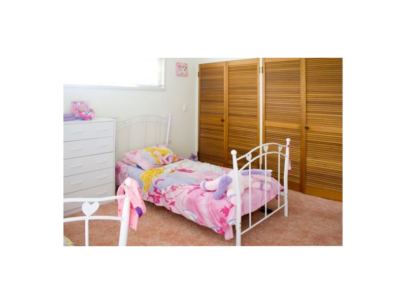 7 King Street, Urangan QLD 4655