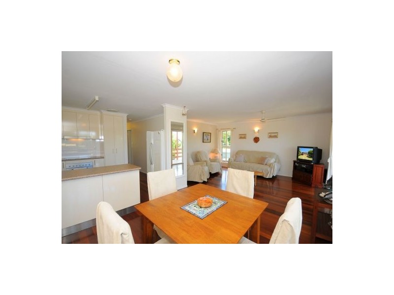 13 GIBBS STREET, Urangan QLD 4655