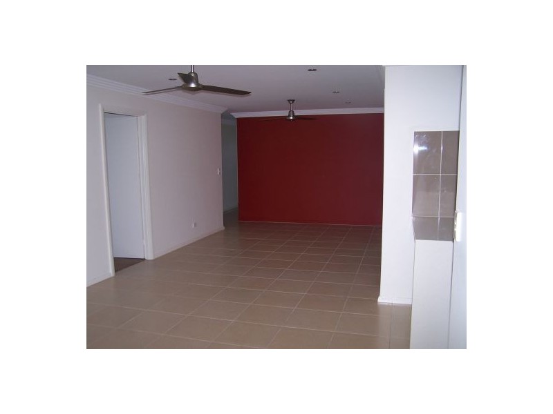 4 Seaway Parade, Toogoom QLD 4655