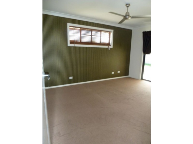 4 Seaway Parade, Toogoom QLD 4655