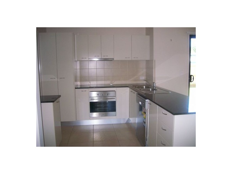 8 Wave Court, Toogoom QLD 4655