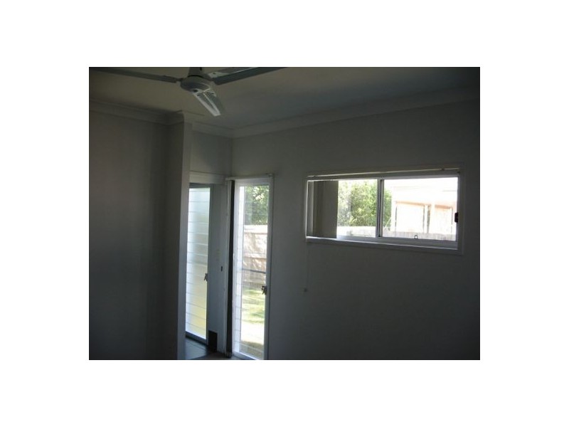 30 Wave Court, Toogoom QLD 4655