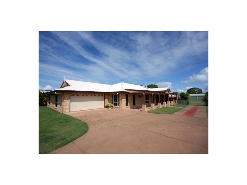 29 Bayrise Drive, Urangan QLD 4655