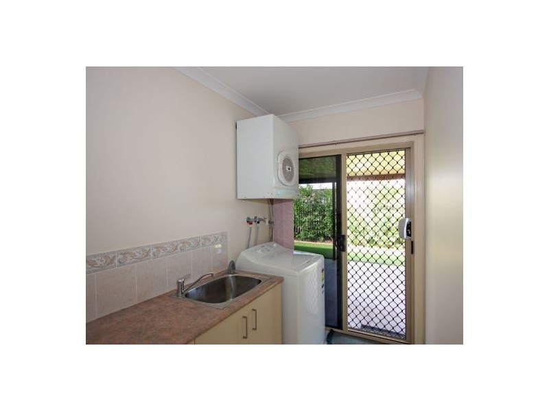29 Bayrise Drive, Urangan QLD 4655