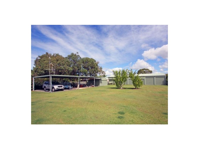 29 Bayrise Drive, Urangan QLD 4655