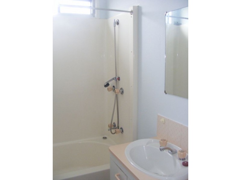 Eli Waters QLD 4655