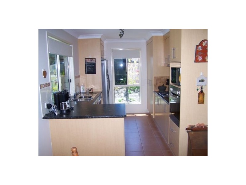 9 Brypat Cl, Burrum Heads QLD 4659
