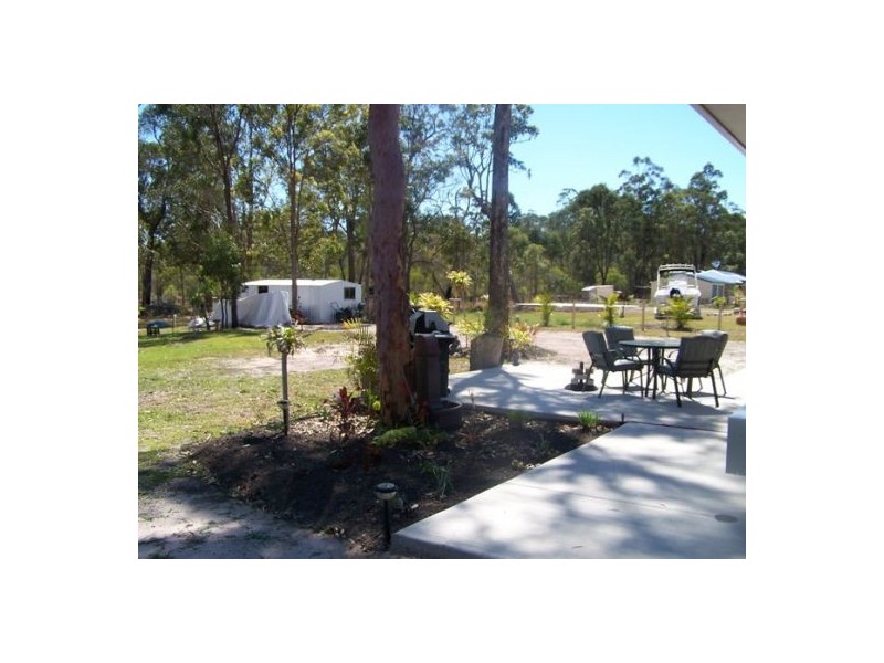 9 Brypat Cl, Burrum Heads QLD 4659
