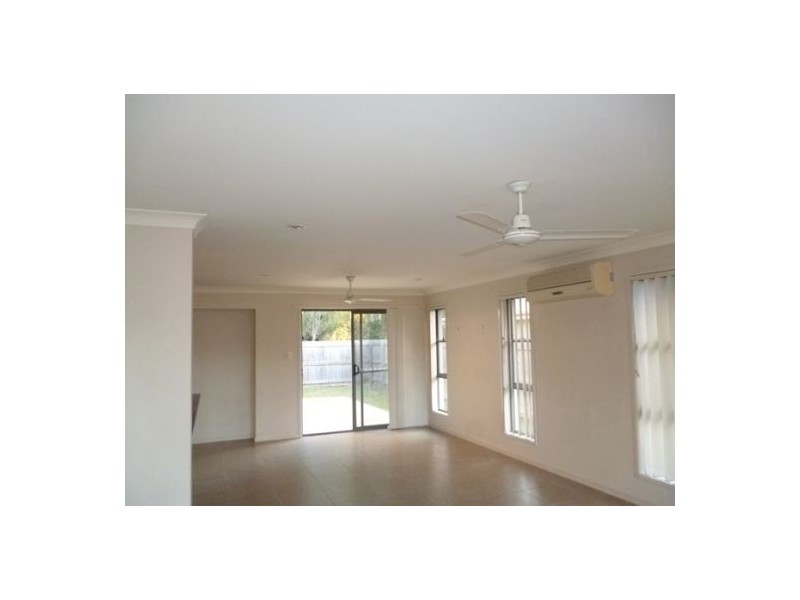 22 Wave Crt, Toogoom QLD 4655