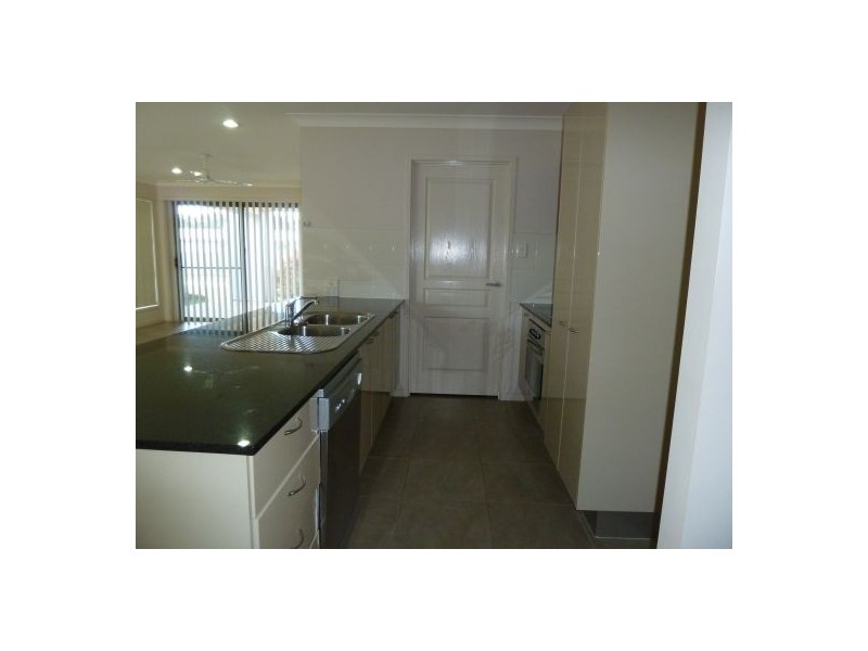 22 Wave Crt, Toogoom QLD 4655