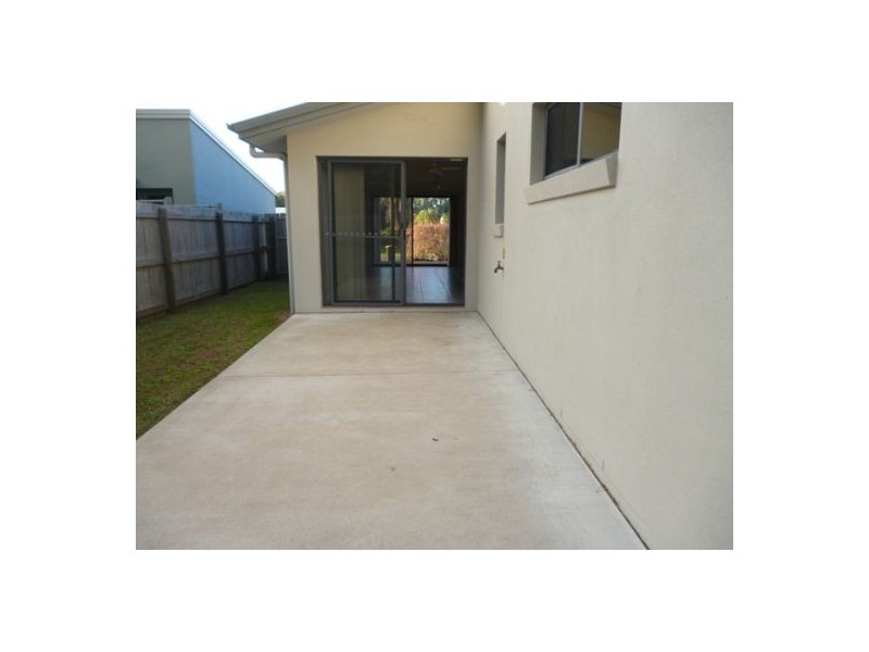 22 Wave Crt, Toogoom QLD 4655