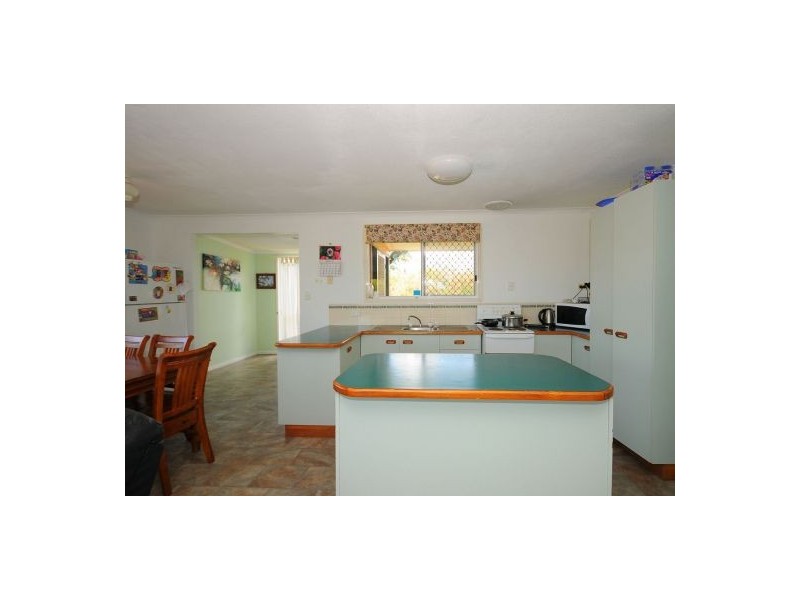 34 Victor Drive, Kawungan QLD 4655