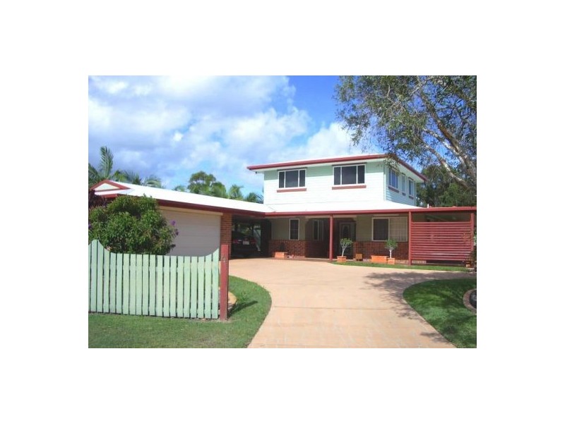 4 Bayrise Drive, Urangan QLD 4655