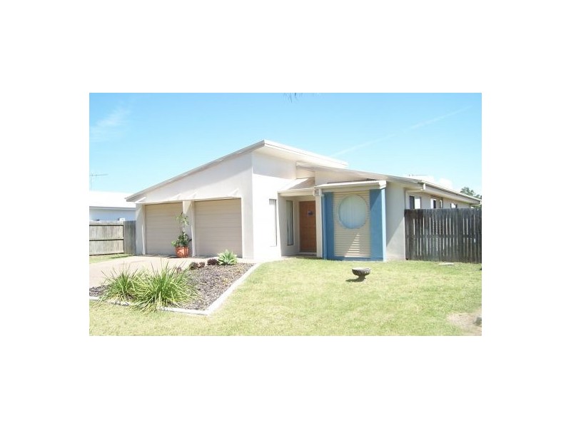 17 Northshore Avenue, Toogoom QLD 4655