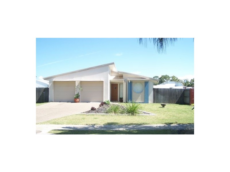 17 Northshore Avenue, Toogoom QLD 4655