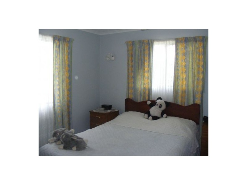 93 Eucalyptus Ave, Eli Waters QLD 4655