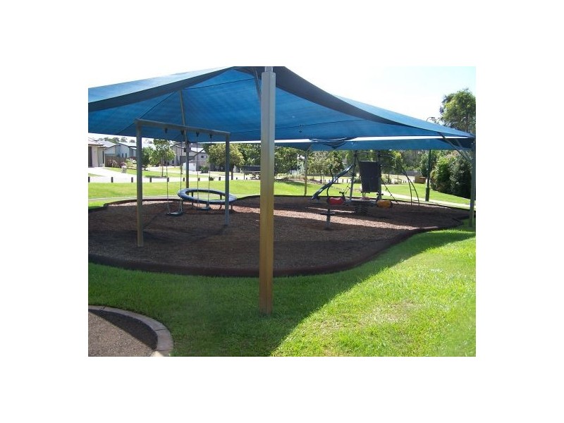 11 Parklands Blvd, Wondunna QLD 4655