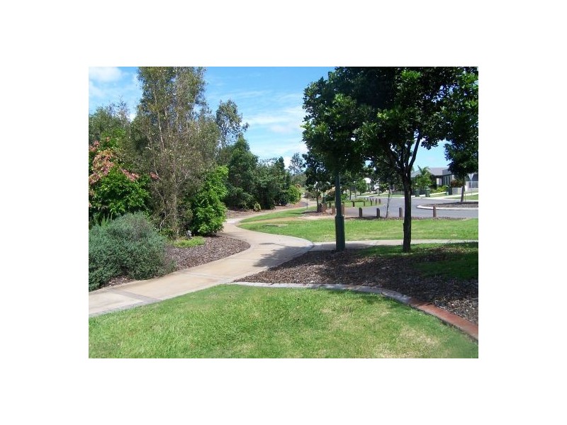 11 Parklands Blvd, Wondunna QLD 4655
