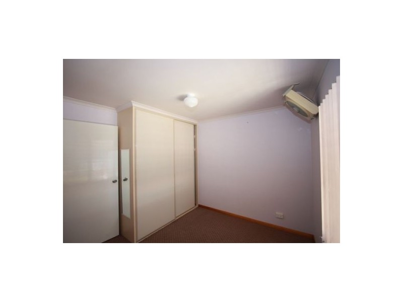 5/4 Pilot St, Urangan QLD 4655