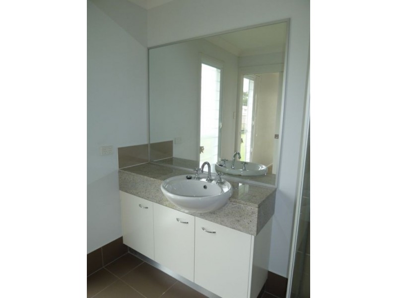 2 Aqua Crt, Toogoom QLD 4655