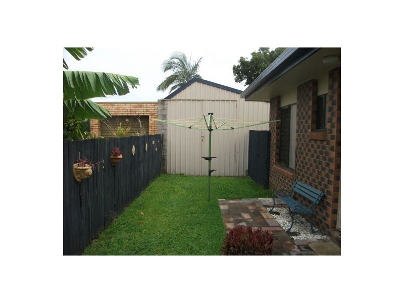 15  Cooloola Crescent, Urangan QLD 4655