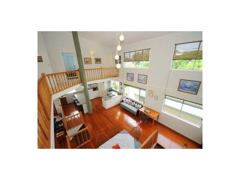 15 Waigani, Kawungan QLD 4655